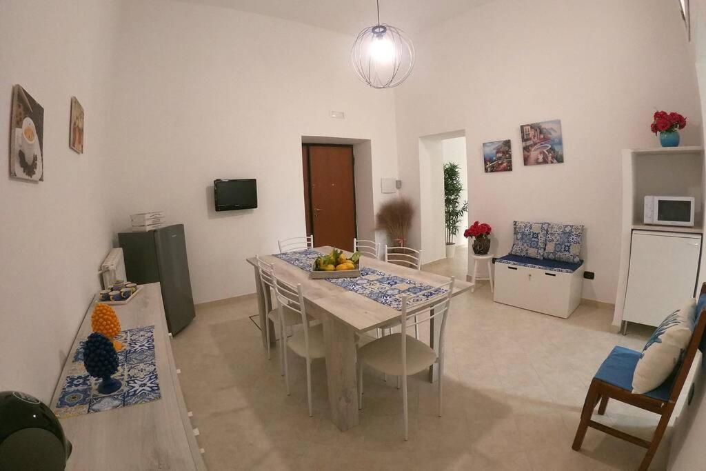 Mary House - Grazioso Appartamento Con Garage Sant'Agnello Exterior foto