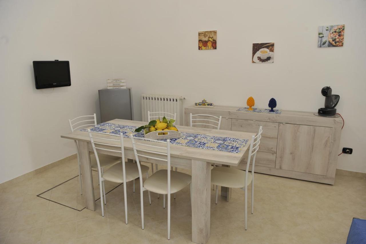 Mary House - Grazioso Appartamento Con Garage Sant'Agnello Exterior foto